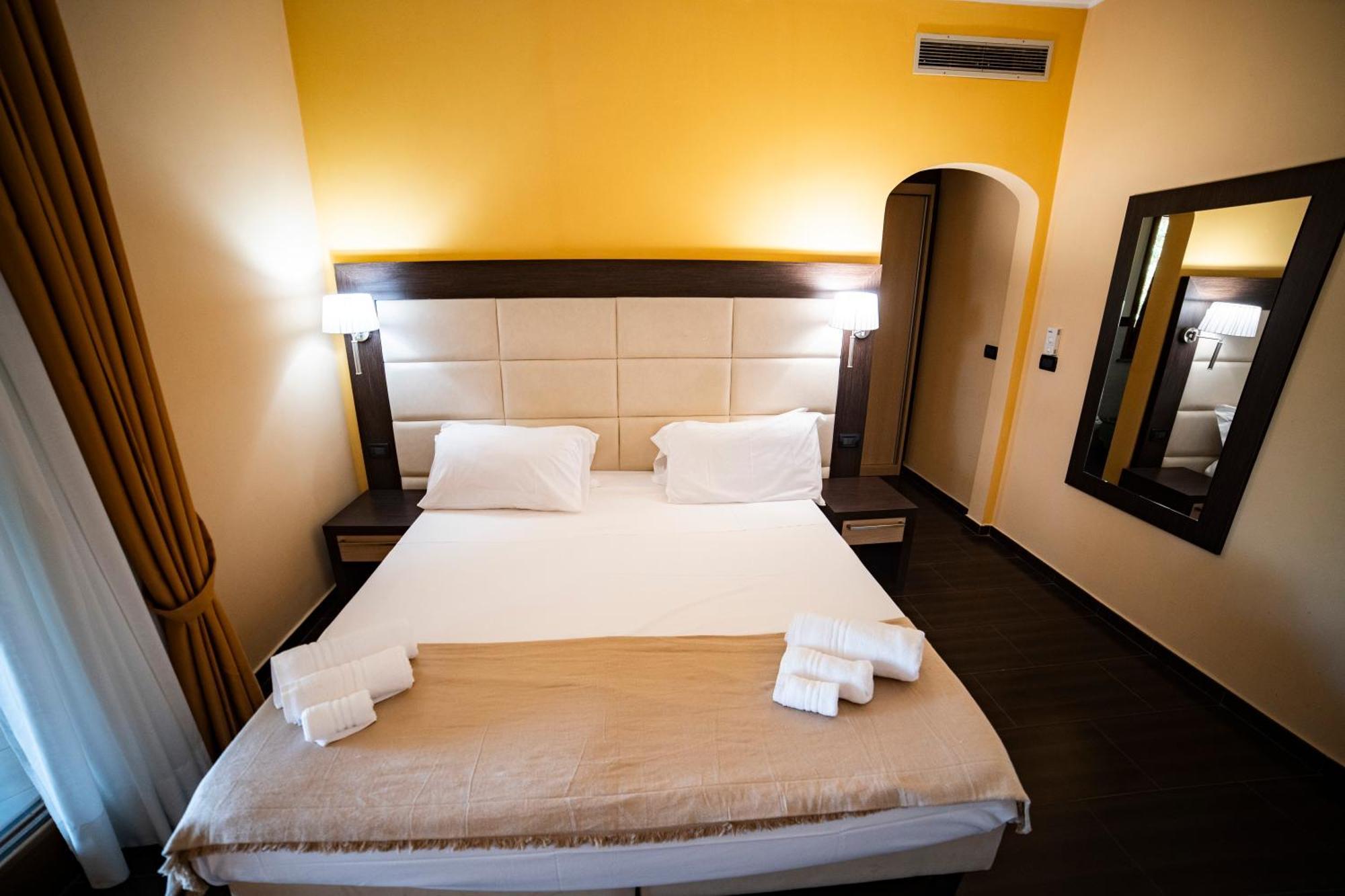 Unico Cannamele Escape Tropea By Life Resorts Паргелия Екстериор снимка