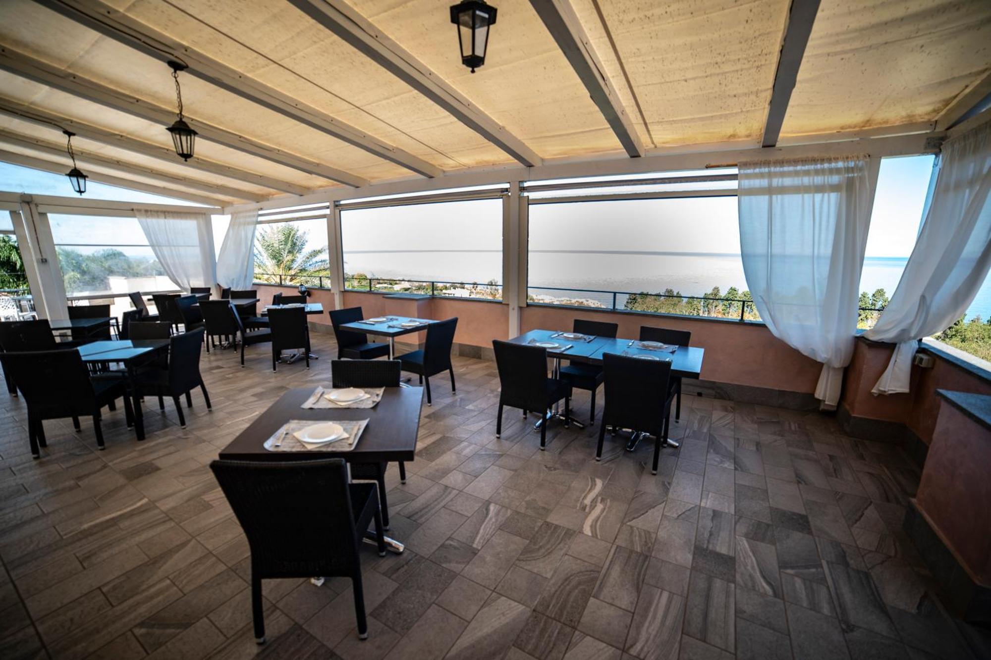 Unico Cannamele Escape Tropea By Life Resorts Паргелия Екстериор снимка