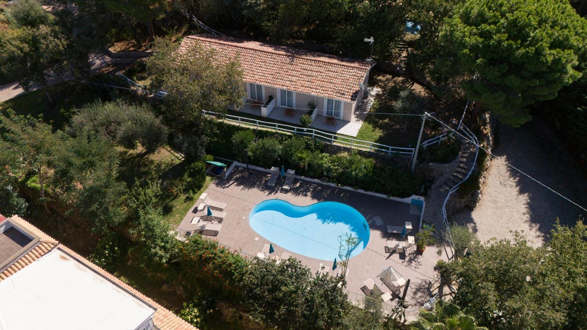 Unico Cannamele Escape Tropea By Life Resorts Паргелия Екстериор снимка