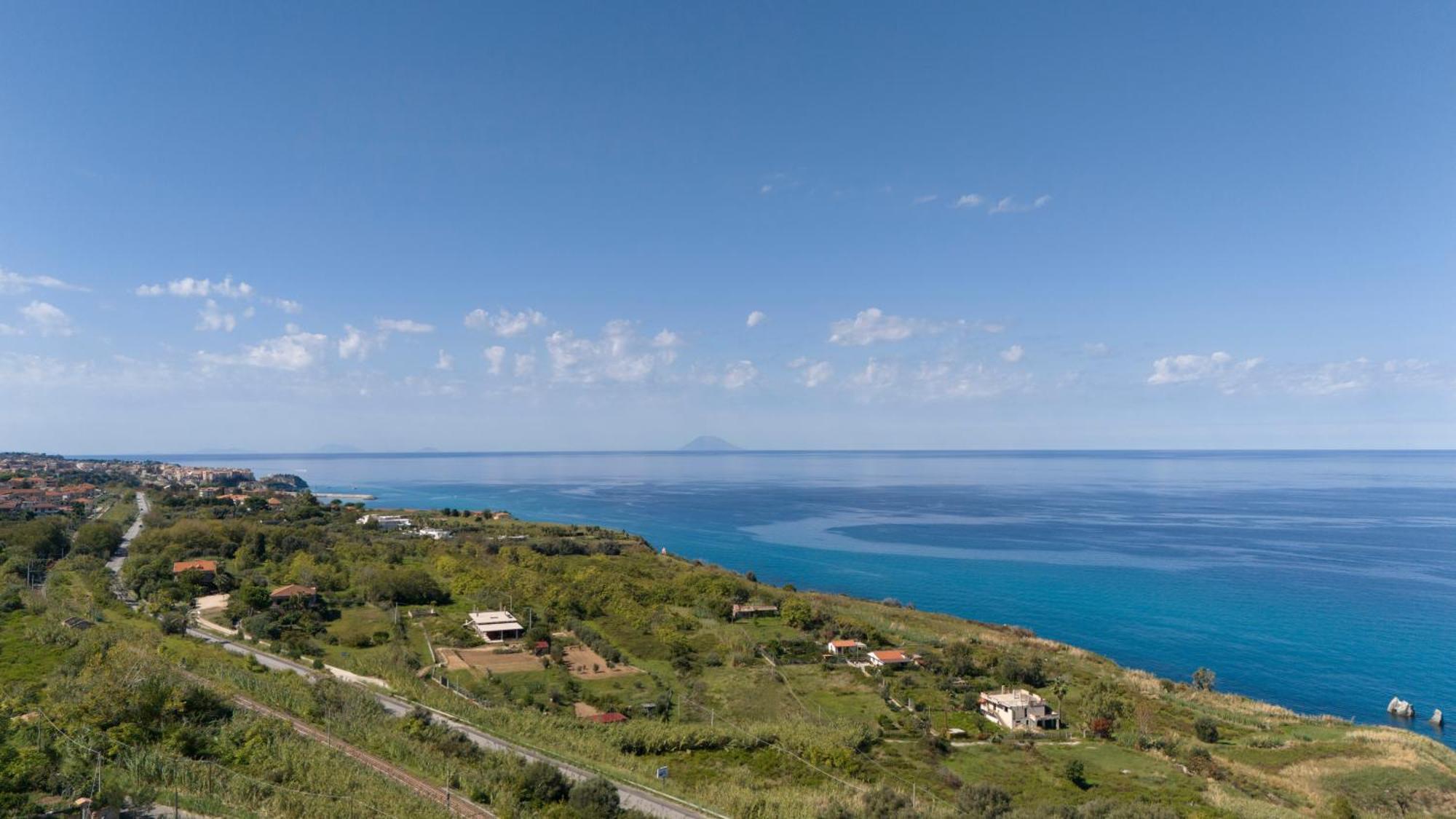 Unico Cannamele Escape Tropea By Life Resorts Паргелия Екстериор снимка