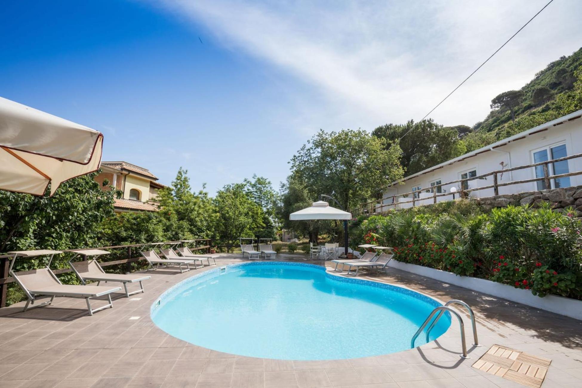 Unico Cannamele Escape Tropea By Life Resorts Паргелия Екстериор снимка